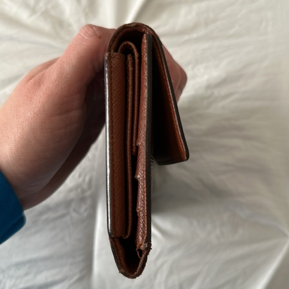 LV Sarah Long Wallet on Chain - Picture 13 of 15